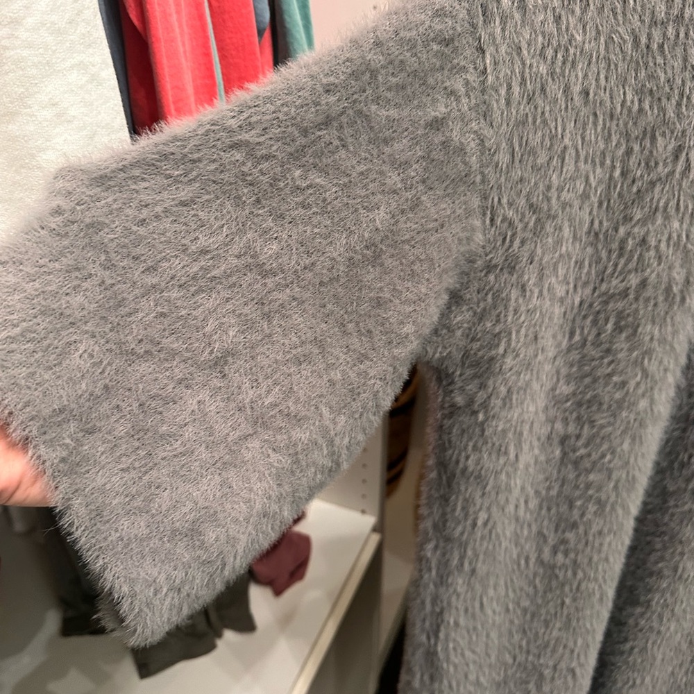 Cozy Fuzzy Eyelash Cardigan Kimono Soft Gray Open Front OS - Picture 5 of 5